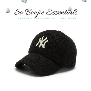 So Boojie Cozy NY Hat Black